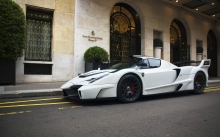  Ferrari Enzo      